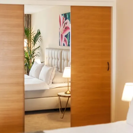 Suitenhotel Parco 4*