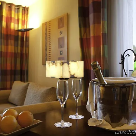 Suitenhotel Parco 4*